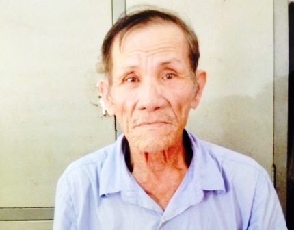 Ông lão U80 tại cơ quan điều tra.