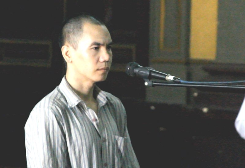 Dam chet sep vi khong cho nghi viec cham vo mang bau hinh anh