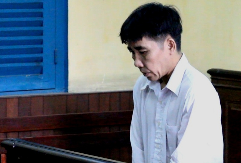 Nghich tu say xin danh chet me dang bi tai bien hinh anh