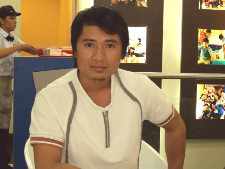 Ke chem nguoi yeu roi tu su tren Facebook doi dien an tu hinh anh