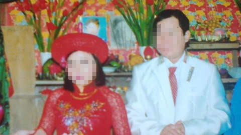 Tu choi 'quan he', vo mat mang duoi tay chong hinh anh