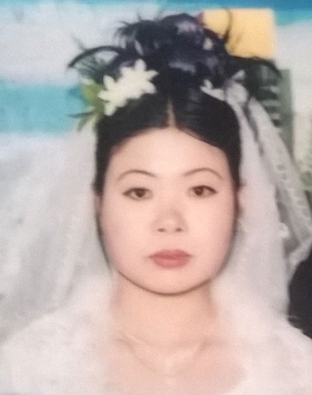 Di ảnh nạn nhân.