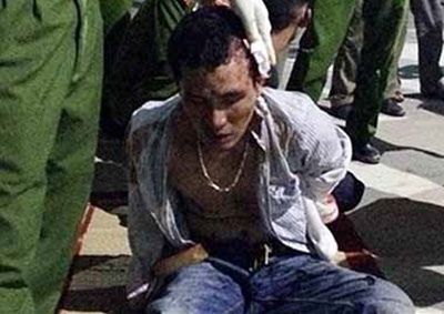 Doi dien sat thu vu no sung rung dong Binh Thuan hinh anh