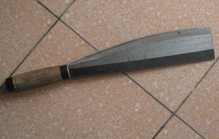 Vo khong chiu tra 300.000 dong, chong bi chem chet hinh anh