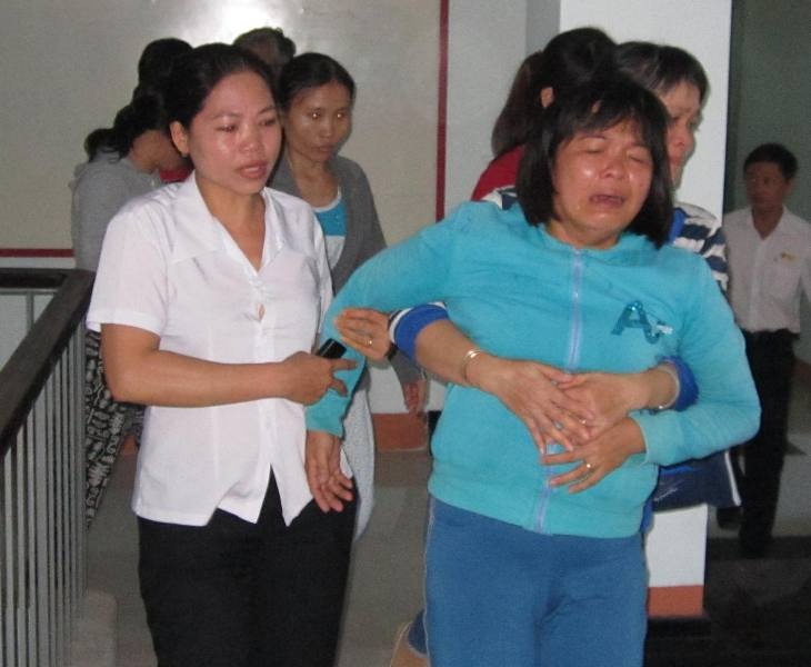 Vợ bị cáo Giáp liên tục kêu oan cho chồng.
