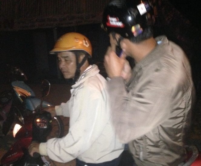 De nghi lam ro vu cong an chan xe nham do... tinh co hinh anh