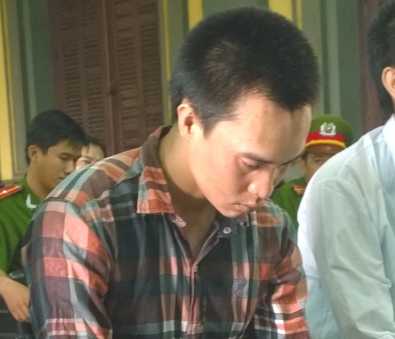 Dể trước vành móng ngựa.
