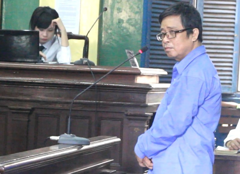 Phat tu ke lua dao chay viec vao san bay Tan Son Nhat hinh anh