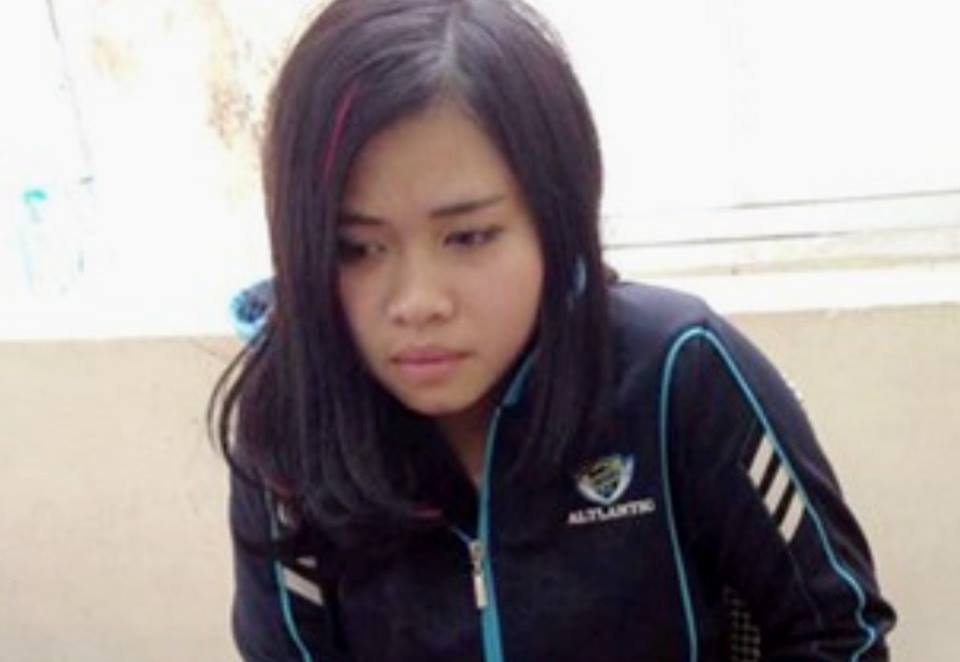 Hot girl len mang lua hang loat thanh nien hinh anh