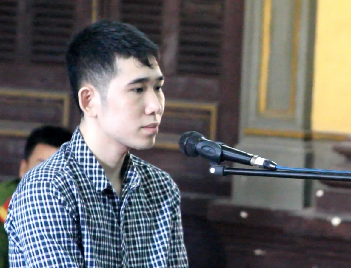 Hùng tại tòa phúc thẩm.
