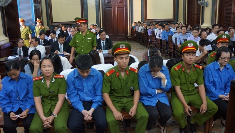 Huyền Như cùng đồng phạm tại tòa phúc thẩm.