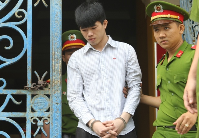 Gia vo quan he dong tinh roi dam chet ban tinh cuop vang hinh anh