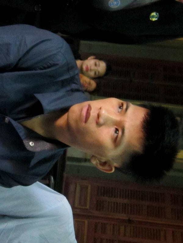 Thanh nien cuong hiep hang loat thieu nu hinh anh