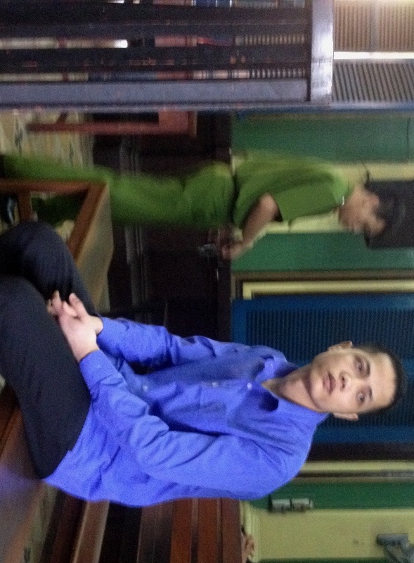 Thanh nien bi dam chet vi dung nhin nguoi khac cai nhau hinh anh