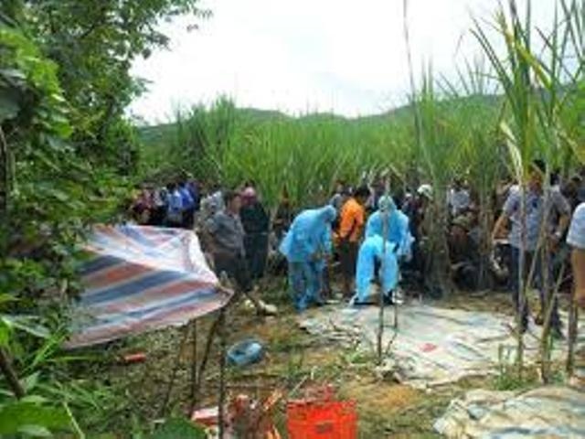 Cha me bang hoang phat hien con gai 6 tuoi chet trong ray hinh anh