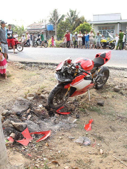 Hiện trường vụ tai nạn. Ảnh Hoàng Hùng