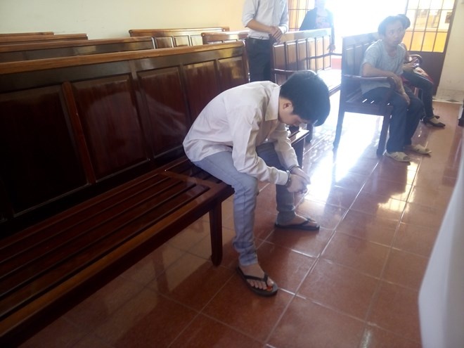 Hiep dam be gai 7 tuoi, linh 7 nam tu hinh anh