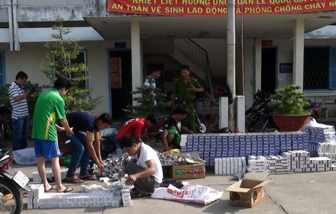 Xe cho thuoc la lau dam thang vao cong an hinh anh