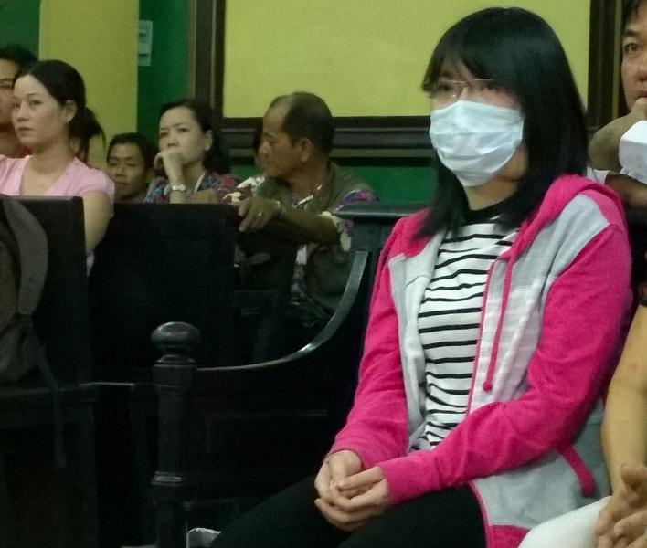 Bi kich cuoc doi cua co gai bi ke cuong yeu tat axit hinh anh