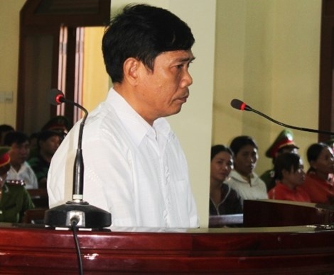 Nguyen Pho cong an TP Tuy Hoa: 'Chung toi da sai roi' hinh anh