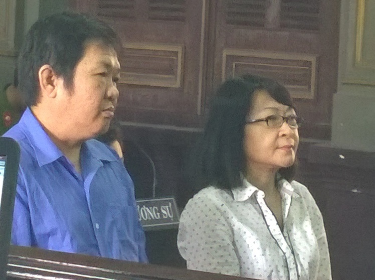 Y an chung than voi cap vo chong chiem doat 136 ty hinh anh