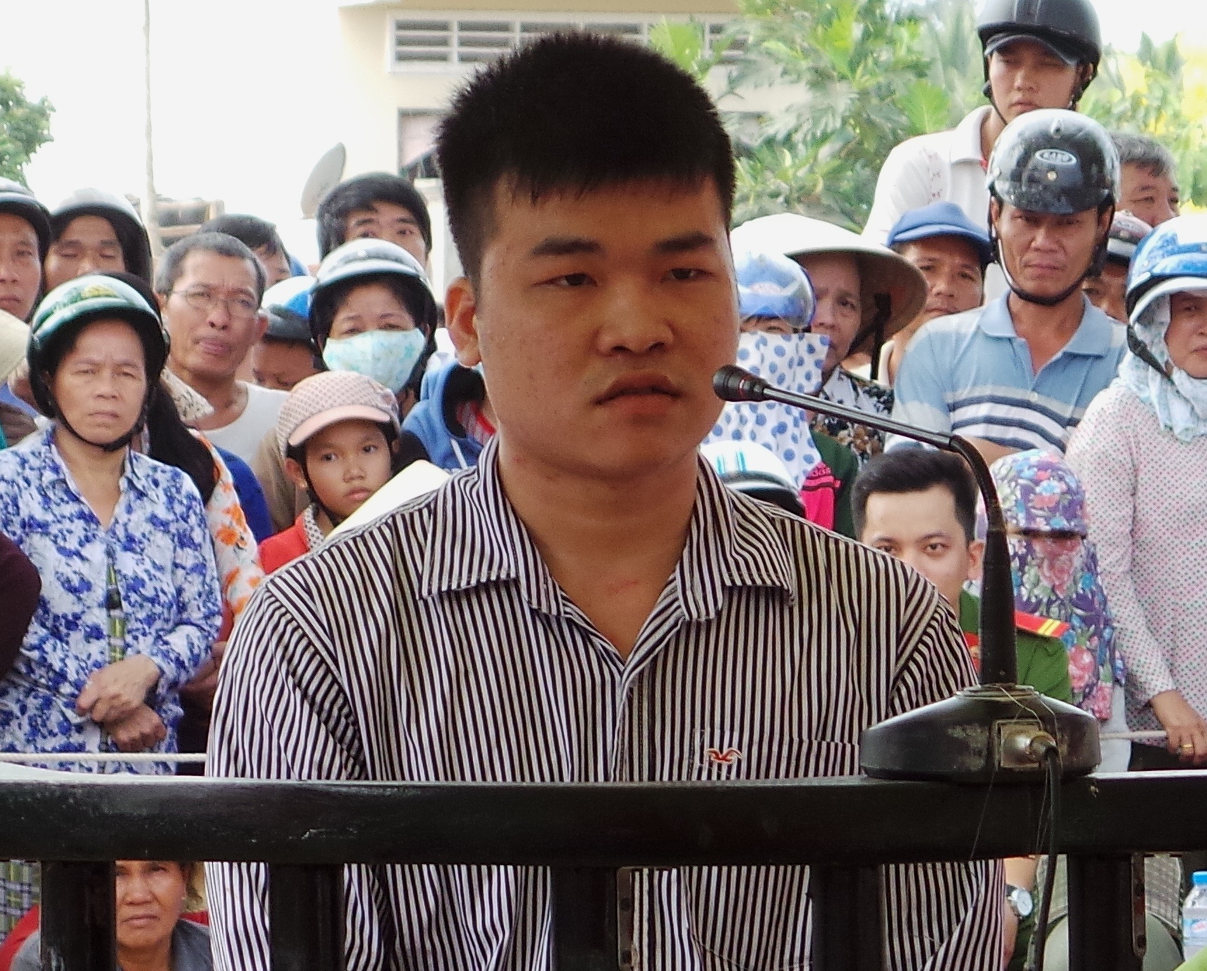 Ke giet 3 xe om cuoi lon khi bi tuyen tu hinh hinh anh