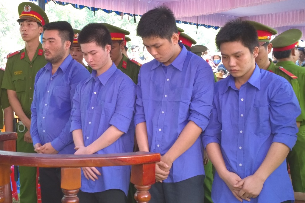Tu hinh ke trom cho ban chet 3 nguoi truy duoi hinh anh