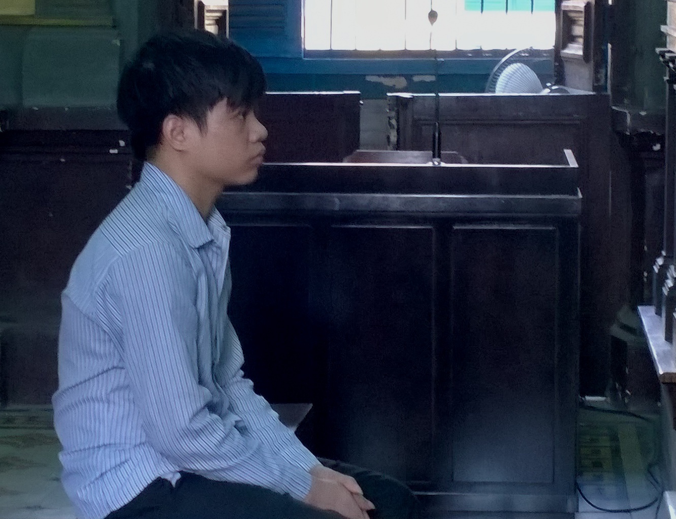 Doi quan he dong tinh, bi ban cung phong dam chet hinh anh
