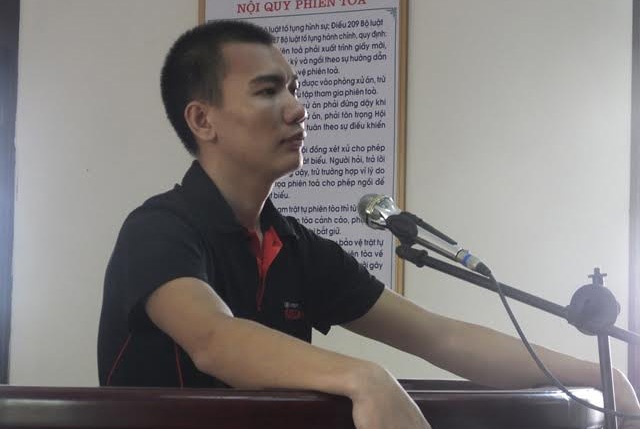 Trọng trước vành móng ngựa.