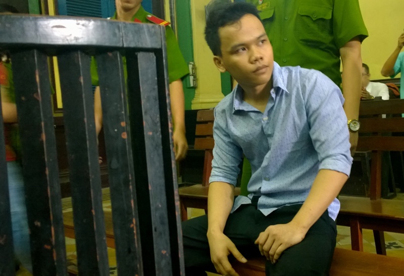 Ke bo ban vao bao nem xuong song Sai Gon xin duoc song hinh anh
