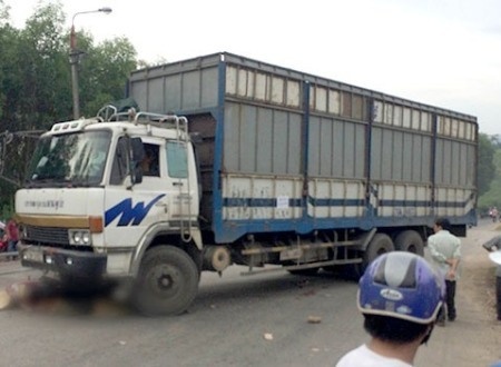 Bat tai xe gay tai nan khien bon nguoi chet hinh anh