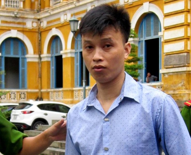 Tính bị dẫn giải sau phiên tòa. Ảnh: K.Thành.