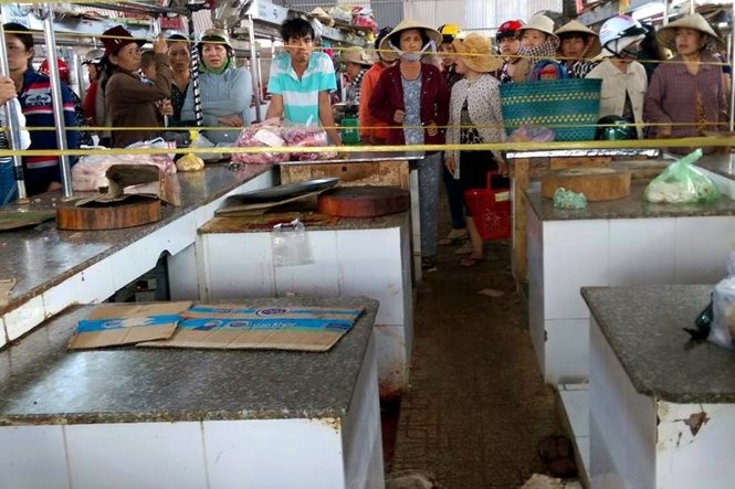 Cai nhau, thanh nien bi ba ban thit heo dam chet hinh anh