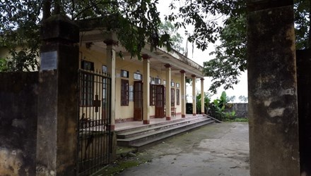 Nu cong nhan 9X uong thuoc sau tu tu khi dang mang thai hinh anh