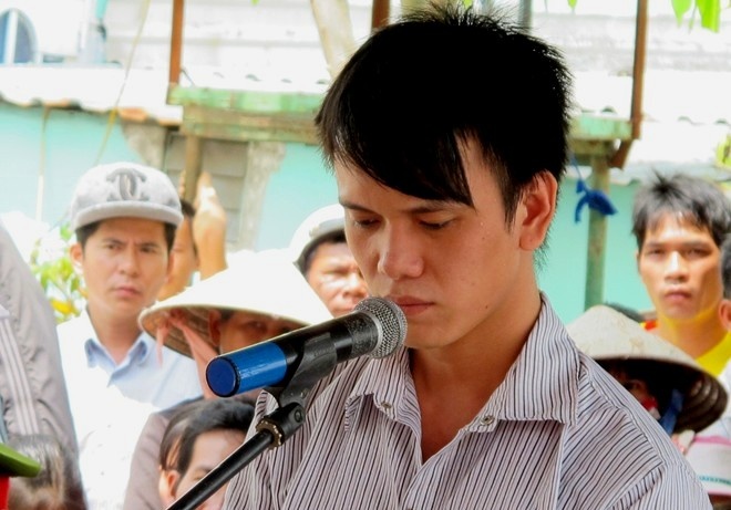 Phan doi cua thieu nu bi nguoi yeu danh chet luc mang thai hinh anh