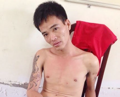 Tam giu nam thanh nien 'ngao da' leo len tang 21 chung cu hinh anh
