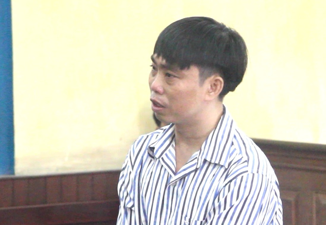 Dot nha vo cu chay rui hinh anh