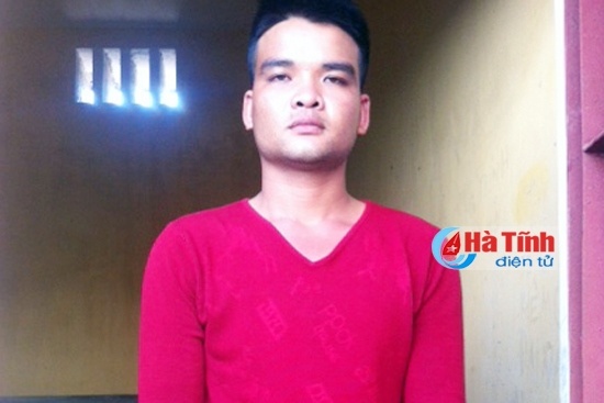 Bat 9X doa dua anh nong len facebook tong tien ban gai hinh anh