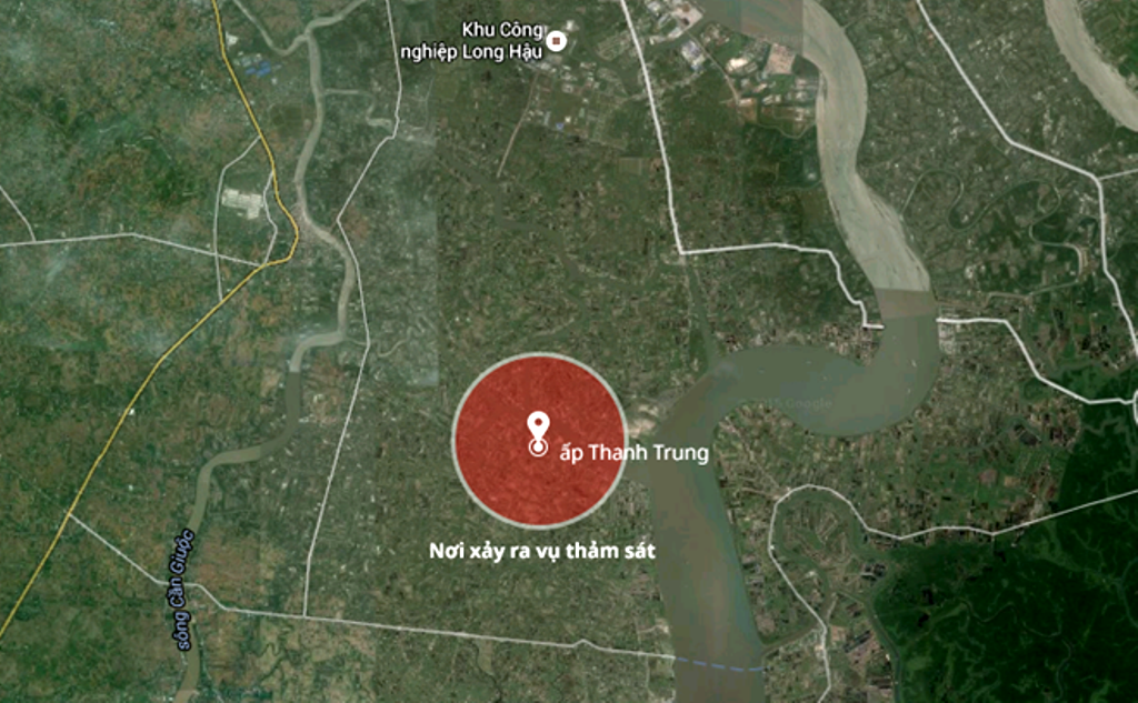 Sáng 19/11, chị Đỗ Thị Kim Nguyên (30 tuổi) cùng 2 con là Nguyễn Hoàng Khang (học lớp 4) và Nguyễn Thị Quyền (lớp 5) được phát hiện đã tử vong trong nhà ở ấp Thạnh Trung, xã Phước Vĩnh Đông, huyện Cần Giuộc, Long An. Thi thể chị Nguyên có nhiều vết đâm, còn 2 cháu nhỏ có vết cắt ở cổ. Ảnh: Vị trí xảy ra vụ việc.