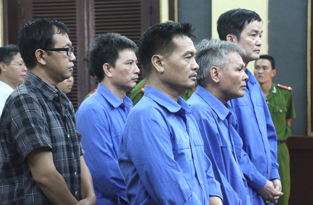 Cuu tong giam doc gay that thoat 245 ty linh 18 nam tu hinh anh