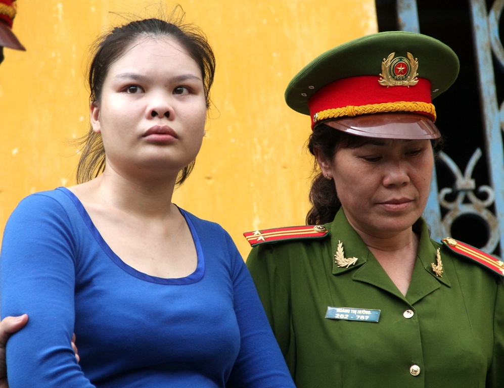 Tu hinh gai ban dam giet khach lang choi de cuop tien hinh anh