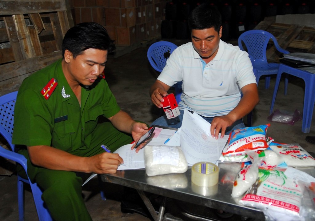 Phat hien loai duong chi 5 hat lam ngot 150 lit nuoc hinh anh