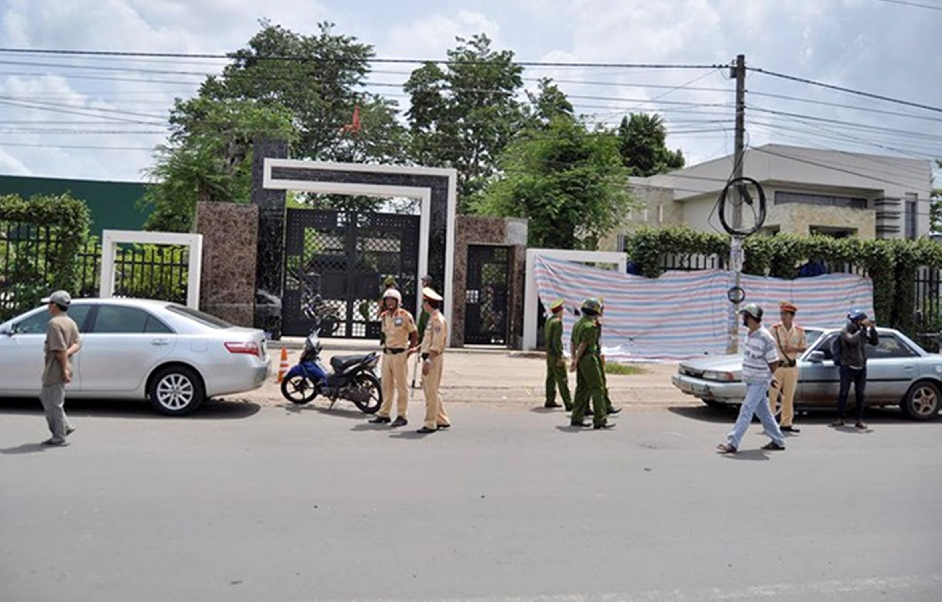 Biệt thự xảy ra vụ án. Ảnh: T.N.