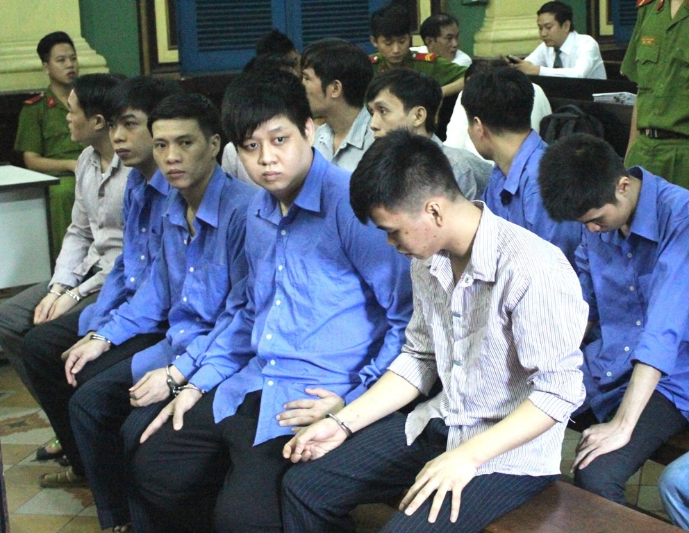 Hoan xu vu 'dai bang' trai giam danh ban tu tu vong hinh anh