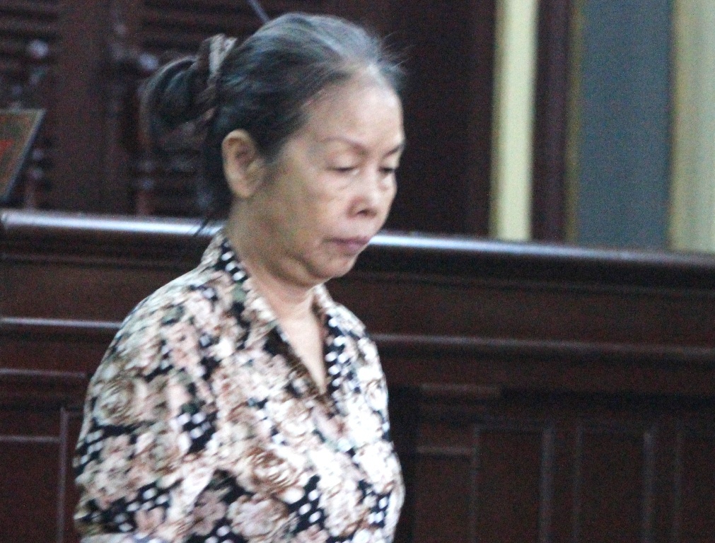 'Toi muon den toa de duoc nhin mat con lan cuoi' hinh anh