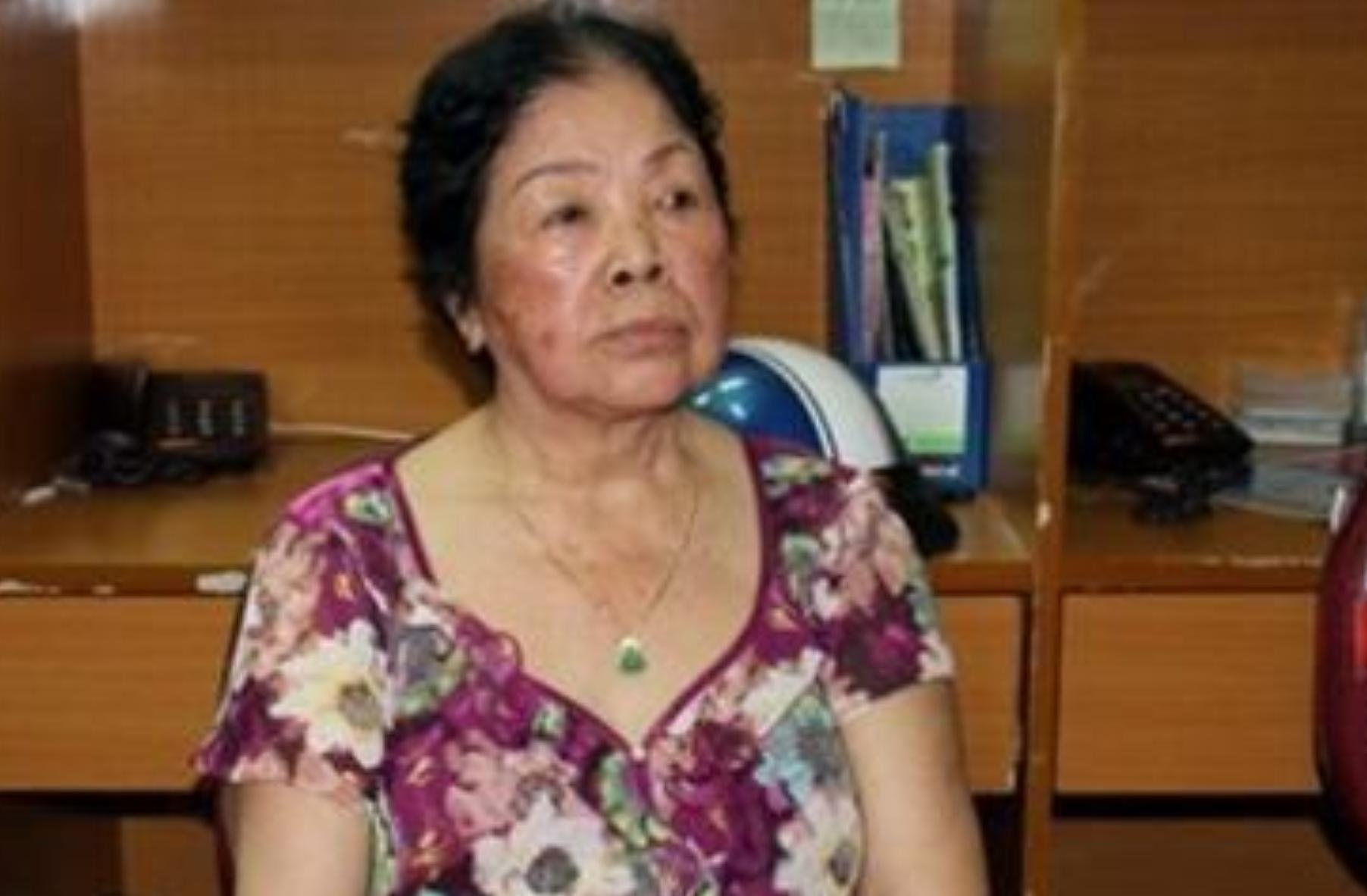 Cu ba 82 tuoi cam dau duong day mua ban 7,7 kg heroin hinh anh