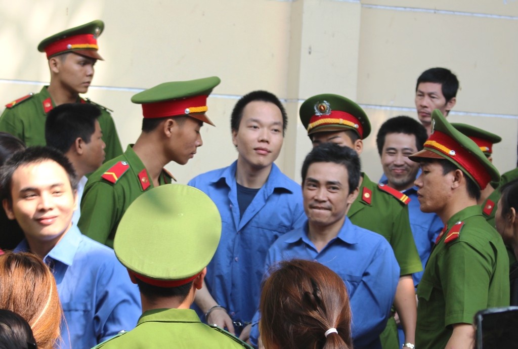 Hoan xet xu bang giang ho Ty 'dien' o Sai Gon hinh anh