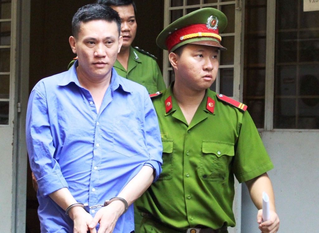 Cac nguoi dep trong duong day ban dam nghin do linh an hinh anh