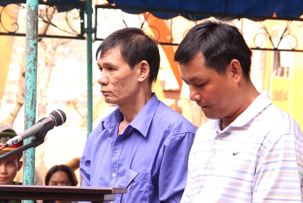 Hon chien tu vu cham giao thong, mot nguoi tu vong hinh anh