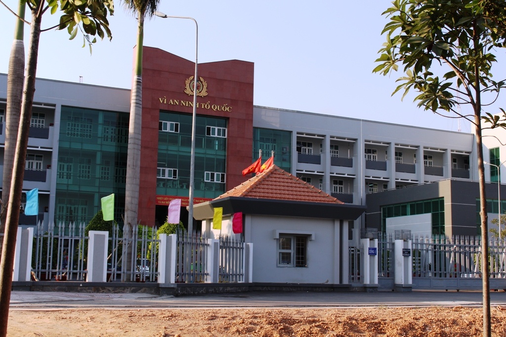 Bi khoi to vi xay choi vit anh 1